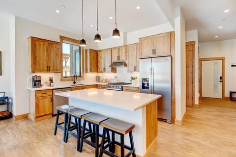 Fully Stocked Chefs Kitchen With Stainless Steel Appliances