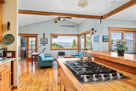 "It didn't disappoint. It was full of fun things to do and we really enjoyed our stay. We will rent again :)" - Destiny