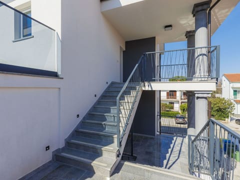 Property, Azure, Stairs, Building, Plant, Window, Urban Design, Wall, Composite Material