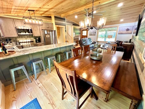 Hardwood, Indoors, Furniture, Table, Dining Room