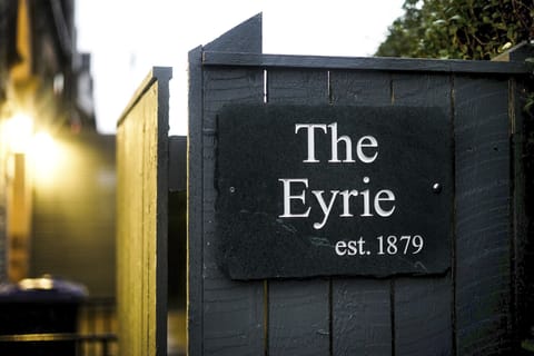 The entrance to The Eyrie, off Station Street
