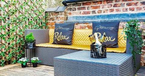 The Gillygate Gathering Outside Terrace