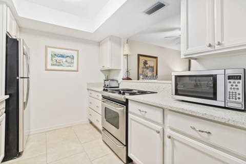 Full size stove with all cooking utensils for your use