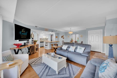 Living area with flat screen tv.