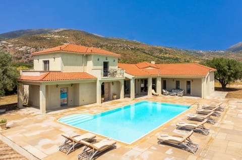 Beautiful villa with private pool and terrace