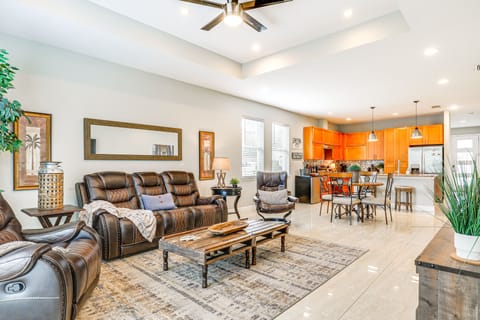 Living Room | Single-Story Home | Free WiFi