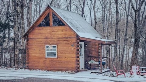 Cabin 7 in Winter Time!