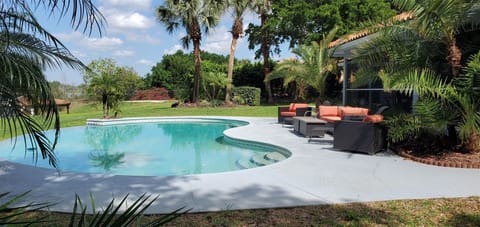 Quiet Oasis - Sunset Cove