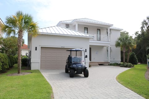 Free Golf Cart with all New 2025 Stays!