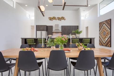 Dining area (Villa 3).