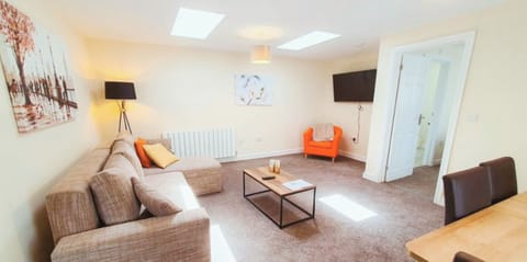 Spacious Living Room with double sofa-bed