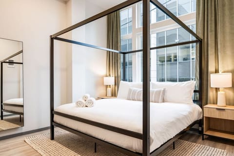 King-size bedroom