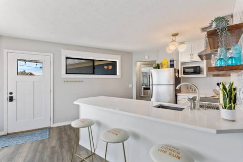 Our kitchen has everything you need to cook a great meal.