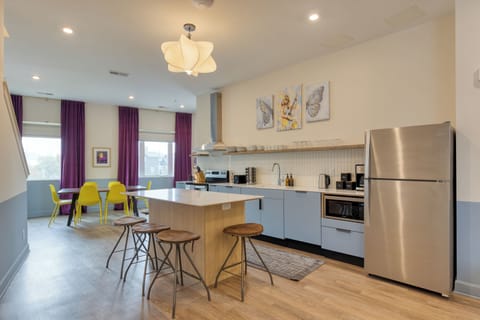 Island seating for late-night lyrics.