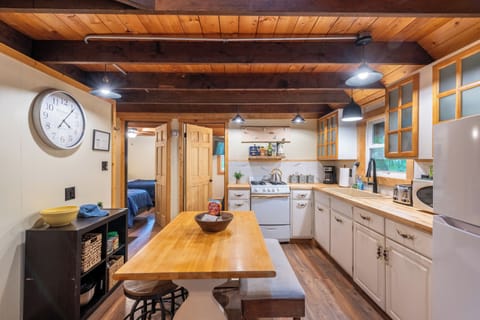 Compact dining in the kitchen.