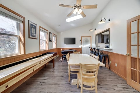 Game night and dinner all in one place.