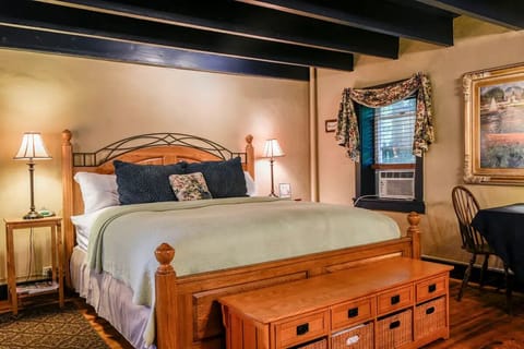 7041158c-fc00-48d4-83ea-7d2c6f6b9c72