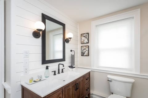 6e85566f-c777-41d0-8d42-5ca3e95ab0f9