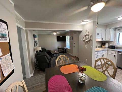 Open Kitchen, dining and living area