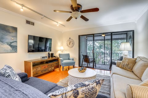 Bradenton Beach Vacation Rental | 2BR | 2BA | 1,080 Sq Ft | Stairs Required