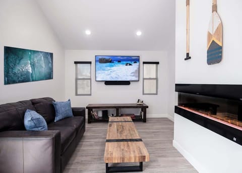 Living area and Tv