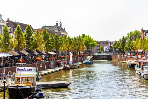 Take a boat ride through Breda’s canals and discover the lively atmosphere of this charming Brabant city.