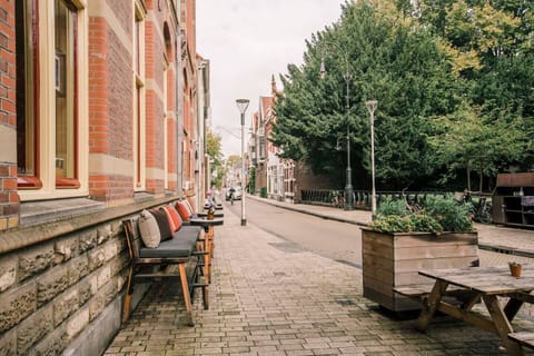 Every glance out the window feels like a peaceful retreat.