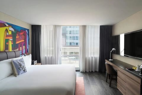 Unit with comfortable bed