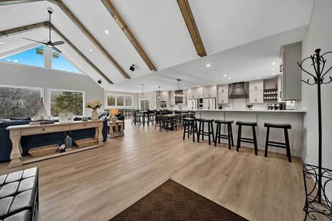 Main level is the driveway level for easy access