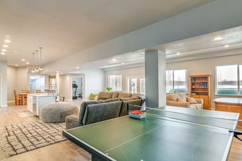 Palmer Vacation Rental | 2BR | 2BA | 2,500 Sq Ft | Step-Free Entry