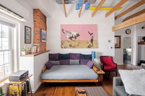 Futon is very comfy if you need an extra bed. 