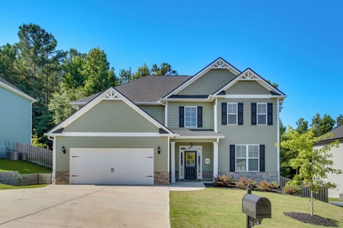 Aiken Vacation Rental | 4BR | 3BA | 3,006 Sq Ft | Step-Free Entry