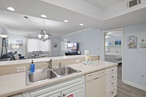 Kitchen Amenities include Paper Towels & Soap and more.