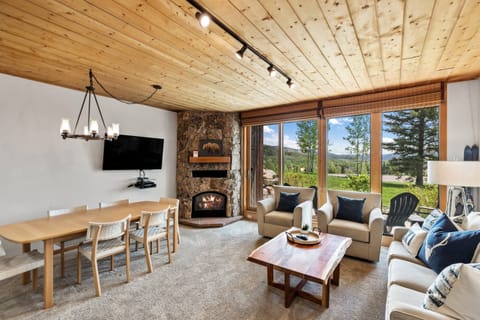 Nature at your doorstep, comfort at your fingertips.
