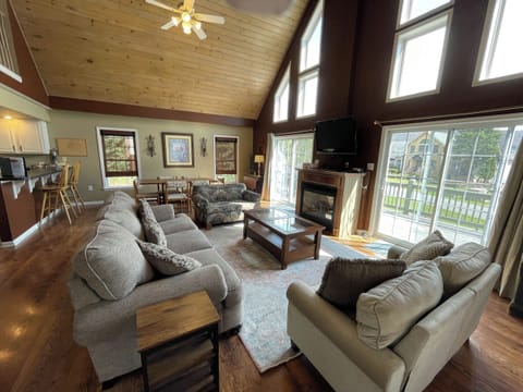 Welcome to Ski Boots N' Bathing Suits - Mountain Views, Hot Tub, Game Room