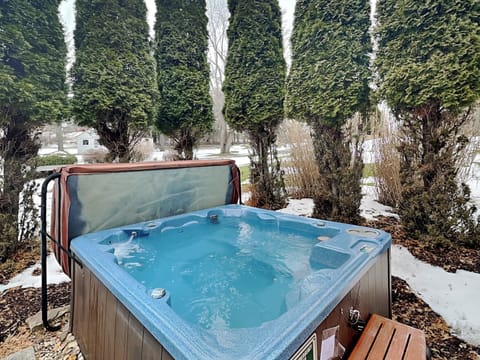 Private Hot Tub