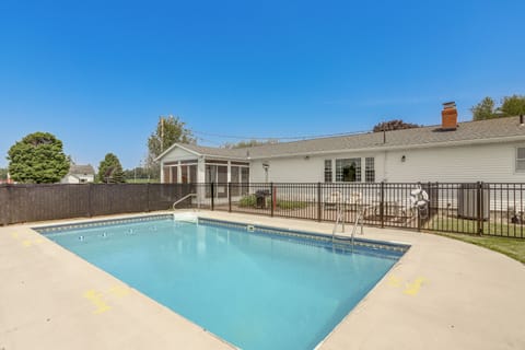 Greenwich Vacation Rental | 3BR | 2BA | 1,732 Sq Ft | 4 Steps Required