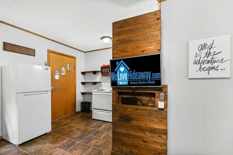 Enjoy the flat screen satellite TV after a day on the lake.