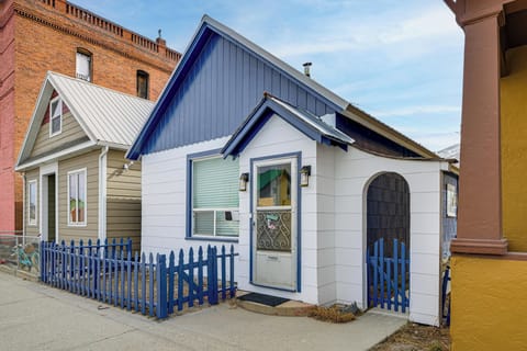 Studio Exterior | Walk to Local Restaurants & Bars