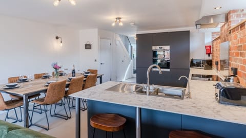 Open Plan Living Area, Norton Coach House, Bolthole Retreats