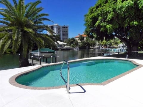 Lido Beach Retreat pool with canal view