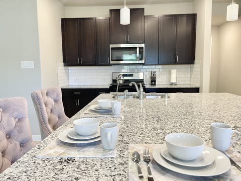 Huge Kitchen Island and Eating Space