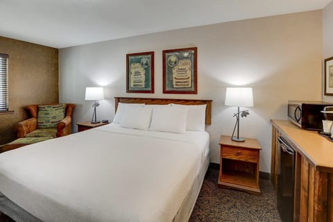 Unit with comfortable bed