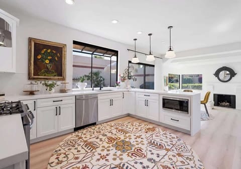 Spacious kitchen and countertops