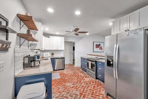 Fully equipped kitchen to cook any meal!