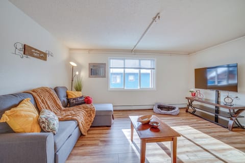 Anchorage Vacation Rental | 2BR | 1BA | 850 Sq Ft | Stairs Required