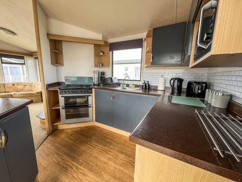 You’ll love the convenience of your own private kitchen—perfect for whipping up snacks, light lunches, or hearty dinners