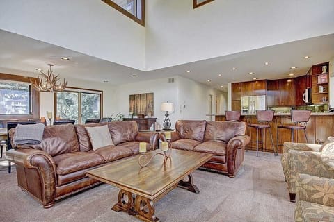 Elegant Sitting Area