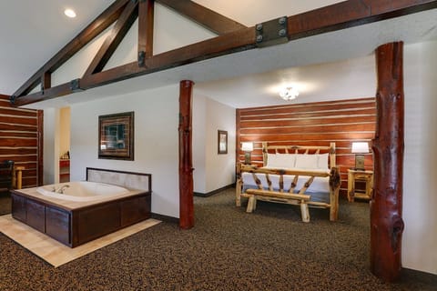 Unit with comfortable bed