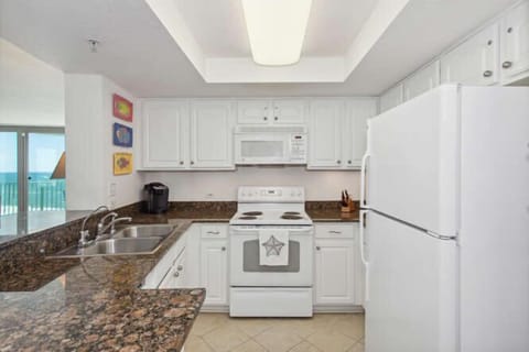 Perdido Towers 905 West Beach Music in Perdido Key - Light & Bright & White - just like Perdido Key's beaches!